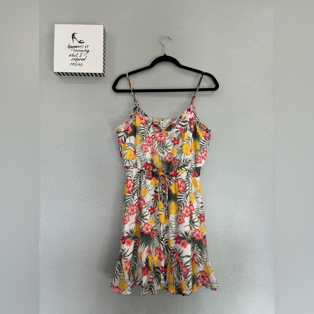Francesca’s Women’s Hibicus Floral Dress